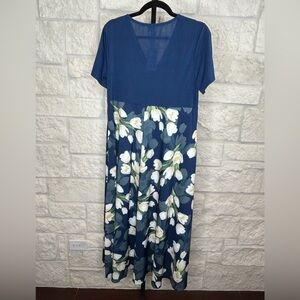 Exclusive NWT Size Large Floral Dress